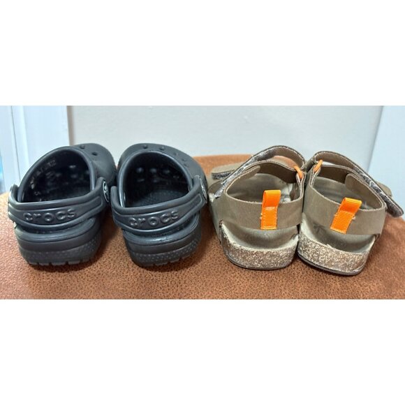 BOYS BABY TODDLER SIZE 4 C BUNDLE 2 PAIRS CLASSIC CROCS & WONDER NATION SLIDE - Picture 6 of 7